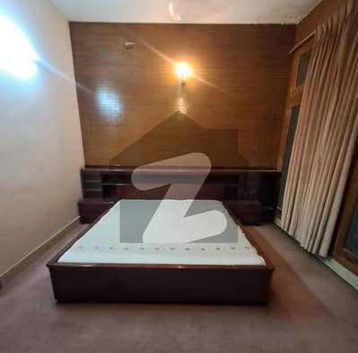 علامہ اقبال ٹاؤن ۔ رضا بلاک علامہ اقبال ٹاؤن,لاہور میں 5 کمروں کا 11 مرلہ مکان 5.05 کروڑ میں برائے فروخت۔