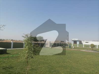 Prime Location PIDC 600 Square Yards Residential Plot Up For Sale