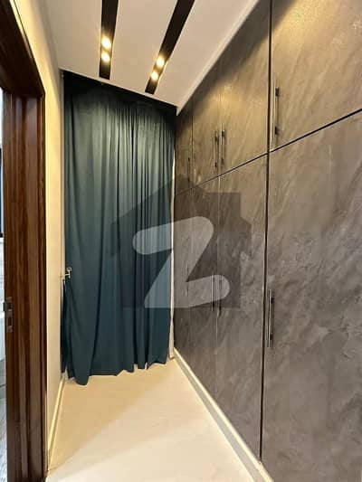 لو کاسٹ ۔ بلاک ایچ لو کاسٹ سیکٹر,بحریہ آرچرڈ فیز 2,بحریہ آرچرڈ,لاہور میں 4 کمروں کا 8 مرلہ مکان 2.8 کروڑ میں برائے فروخت۔