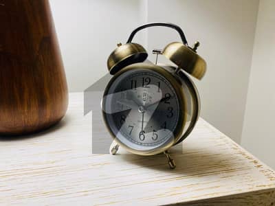 Ready To sale A Flat 1700 Square Feet In Silver Oaks Apartments Islamabad