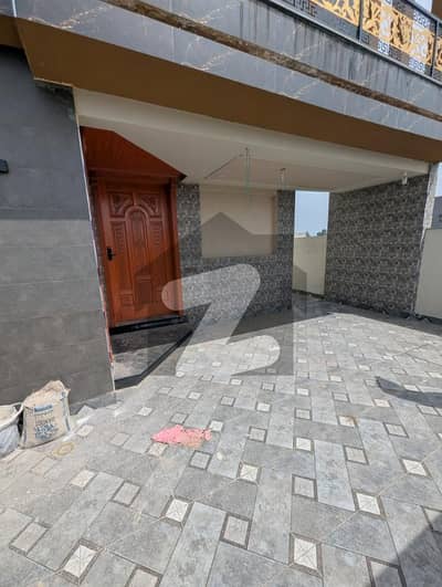 10 Marla Brand New House For Rent