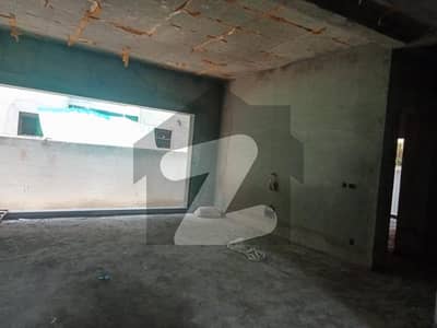 ڈی ایچ اے فیز 7 - بلاک ٹی فیز 7,ڈیفنس (ڈی ایچ اے),لاہور میں 4 کمروں کا 1 کنال مکان 4.75 کروڑ میں برائے فروخت۔