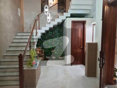 ڈی ایچ اے ڈیفینس فیز 2 ڈی ایچ اے ڈیفینس,اسلام آباد میں 5 کمروں کا 1 کنال مکان 15.2 کروڑ میں برائے فروخت۔