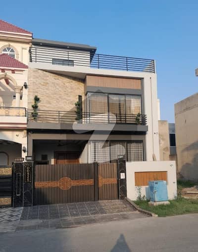 سٹی ہاؤسنگ سوسائٹی گوجرانوالہ میں 4 کمروں کا 5 مرلہ مکان 2.15 کروڑ میں برائے فروخت۔