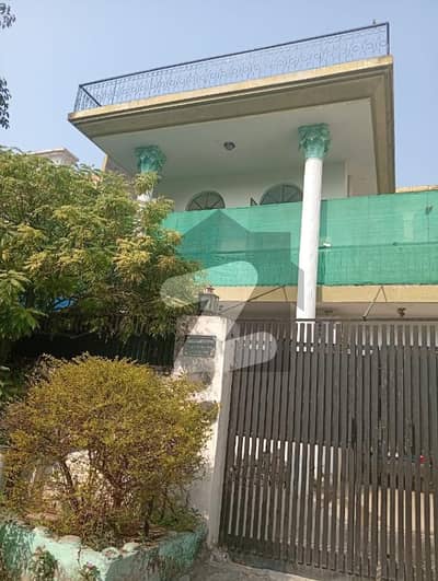 G-10/1 Corner Double Story House Reasonable Demand Size 35x70 for sale