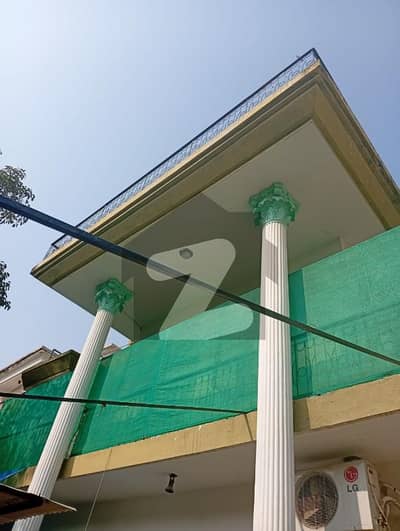 جی ۔ 10 اسلام آباد میں 5 کمروں کا 11 مرلہ مکان 7.5 کروڑ میں برائے فروخت۔