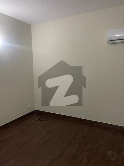 ماڈل ٹاؤن لاہور میں 5 کمروں کا 1 کنال مکان 12.0 کروڑ میں برائے فروخت۔