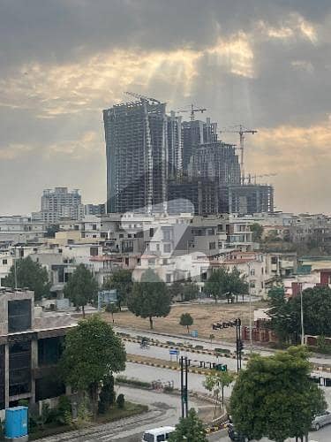 ڈی ایچ اے فیز 2 - سیکٹر ڈی ڈی ایچ اے ڈیفینس فیز 2,ڈی ایچ اے ڈیفینس,اسلام آباد میں 1 کنال رہائشی پلاٹ 5.0 کروڑ میں برائے فروخت۔