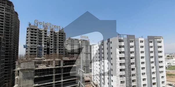 گولڈ کرسٹ ویوز ڈی ایچ اے ڈیفینس فیز 2,ڈی ایچ اے ڈیفینس,اسلام آباد میں 2 کمروں کا 6 مرلہ فلیٹ 2.8 کروڑ میں برائے فروخت۔