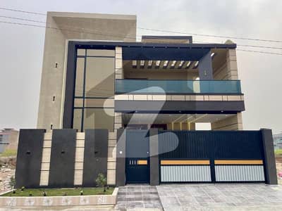 Regi Model Town Zone 3 Sector C2 10 Marla House For Sale