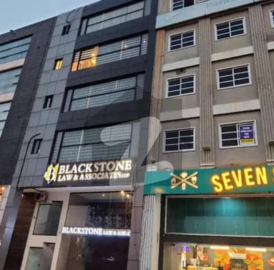 ڈی ایچ اے فیز 8 ڈیفنس (ڈی ایچ اے),لاہور میں 4 مرلہ Studio عمارت 8.0 کروڑ میں برائے فروخت۔