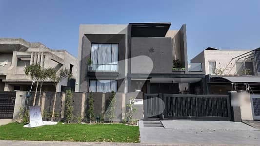 ڈی ایچ اے فیز 7 - بلاک ٹی فیز 7,ڈیفنس (ڈی ایچ اے),لاہور میں 5 کمروں کا 1 کنال مکان 11.35 کروڑ میں برائے فروخت۔