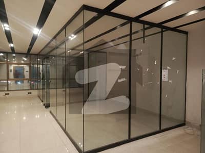 آئی ۔ 8 مرکز آئی ۔ 8,اسلام آباد میں 3 مرلہ دفتر 7.4 کروڑ میں برائے فروخت۔