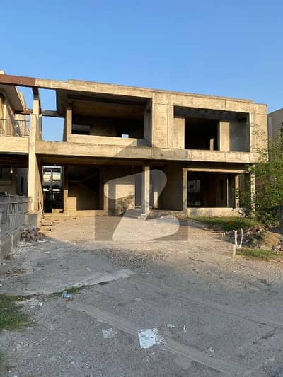 ڈیفینس رایا ڈی ایچ اے ڈیفینس,لاہور میں 5 کمروں کا 1 کنال مکان 11.5 کروڑ میں برائے فروخت۔