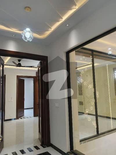 ڈریم گارڈنز ڈیفینس روڈ,لاہور میں 3 کمروں کا 1 کنال بالائی پورشن 1.3 لاکھ میں کرایہ پر دستیاب ہے۔