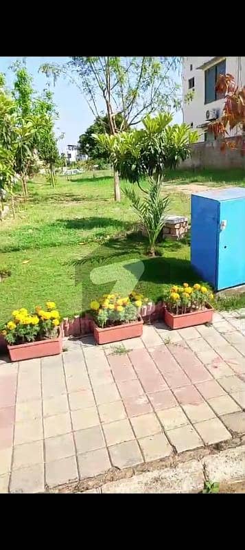 ڈی ایچ اے ڈیفینس فیز 2 ڈی ایچ اے ڈیفینس,اسلام آباد میں 10 مرلہ رہائشی پلاٹ 3.05 کروڑ میں برائے فروخت۔