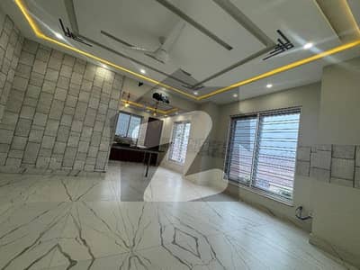 بحریہ انکلیو - سیکٹر این بحریہ انکلیو,بحریہ ٹاؤن,اسلام آباد میں 3 کمروں کا 7 مرلہ مکان 3.1 کروڑ میں برائے فروخت۔