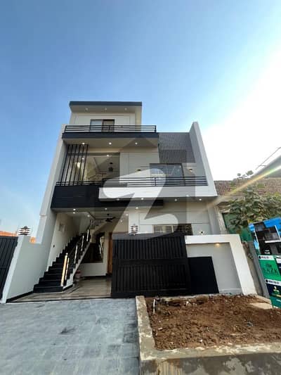 5 Marla Beautiful House For Sale In Fmc