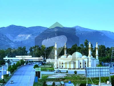 بی ۔ 17 اسلام آباد میں 1 کنال رہائشی پلاٹ 2.7 کروڑ میں برائے فروخت۔