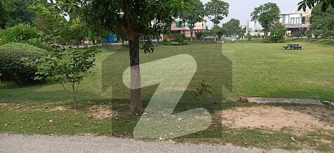 42 MRLA PLOT AVAILABLE PRIME LOCATION 60 FEET ROAD