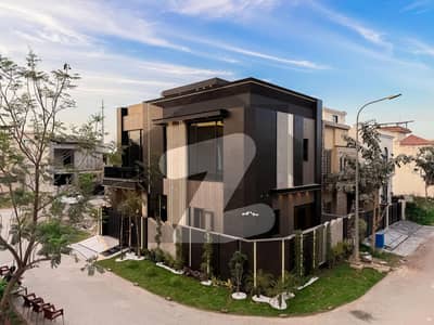 ڈی ایچ اے 9 ٹاؤن ۔ بلاک بی ڈی ایچ اے 9 ٹاؤن,ڈیفنس (ڈی ایچ اے),لاہور میں 3 کمروں کا 6 مرلہ مکان 3.8 کروڑ میں برائے فروخت۔