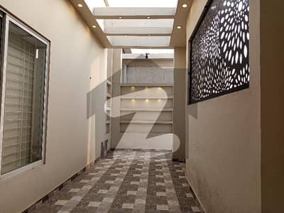 Good Location 10 Marla House For sale In Rs. 40000000 Only