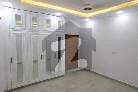 Prime Block Deal 266 Sq Yard 4 Bed House!