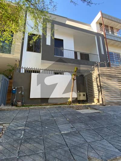 ڈی ۔ 12/4 ڈی ۔ 12,اسلام آباد میں 4 کمروں کا 4 مرلہ مکان 1.42 لاکھ میں کرایہ پر دستیاب ہے۔