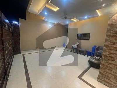 ایڈن آچرڈ فیصل آباد میں 6 کمروں کا 11 مرلہ مکان 5.5 کروڑ میں برائے فروخت۔