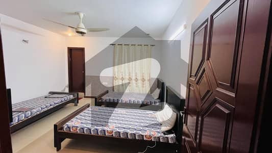 امپیریل گارڈن ہومز پیراگون سٹی,لاہور میں 8 مرلہ کمرہ 14.0 ہزار میں کرایہ پر دستیاب ہے۔