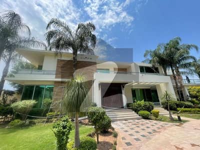 بنی گالہ اسلام آباد میں 25 کنال فارم ہاؤس 15.0 لاکھ میں کرایہ پر دستیاب ہے۔