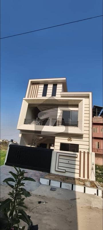 5 Marla Brand New House