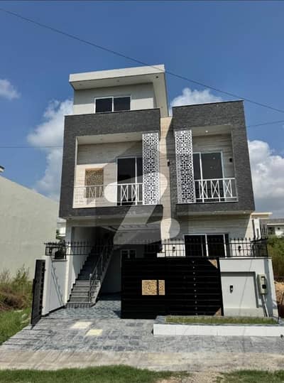 6marla Ideally Located House