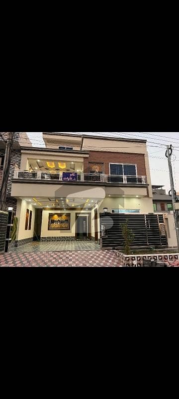 7 Marla Brand New Designer House