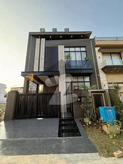 5 Marla Ultra Modern Brand New House For Sale In DHA 9 Town Lahore