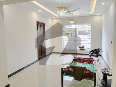 ڈی ۔ 12 اسلام آباد میں 2 کمروں کا 10 مرلہ زیریں پورشن 1.2 لاکھ میں کرایہ پر دستیاب ہے۔