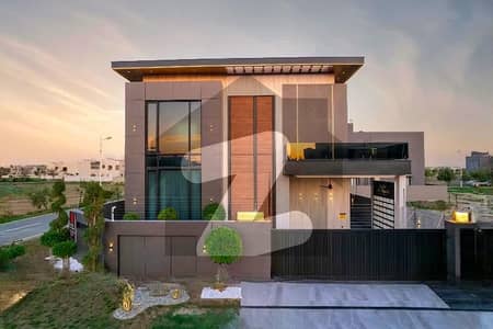 ڈی ایچ اے فیز 6 - بلاک ایل فیز 6,ڈیفنس (ڈی ایچ اے),لاہور میں 5 کمروں کا 1 کنال مکان 8.99 کروڑ میں برائے فروخت۔