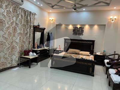 1 Kanal Almost Brand New Luxury House Available For Sale In Bahria Town Lahore.