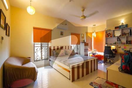 گلبرگ لاہور میں 7 کمروں کا 4 کنال مکان 18.0 لاکھ میں کرایہ پر دستیاب ہے۔