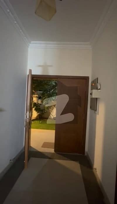 فالکن کمپلیکس نیوملیر ملیر,کراچی میں 5 کمروں کا 1 کنال مکان 9.9 کروڑ میں برائے فروخت۔