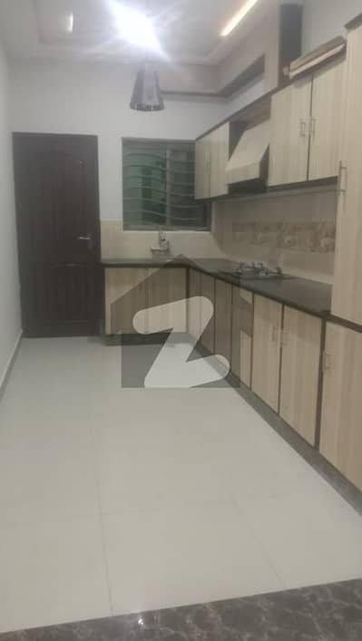 Unoccupied Upper Portion Of 8 Marla Is Available For rent In E-11