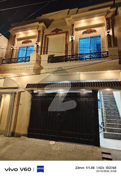 New Multan. . Street NB 9. . 5 Marla Brand New Dabal story khothi 4 sale. .