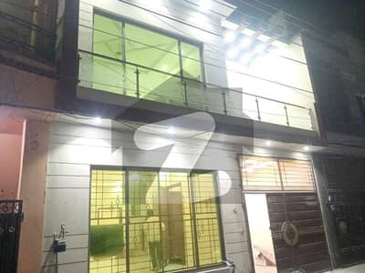 تاج باغ فیز 3 تاج باغ سکیم,لاہور میں 4 کمروں کا 5 مرلہ مکان 2.5 کروڑ میں برائے فروخت۔