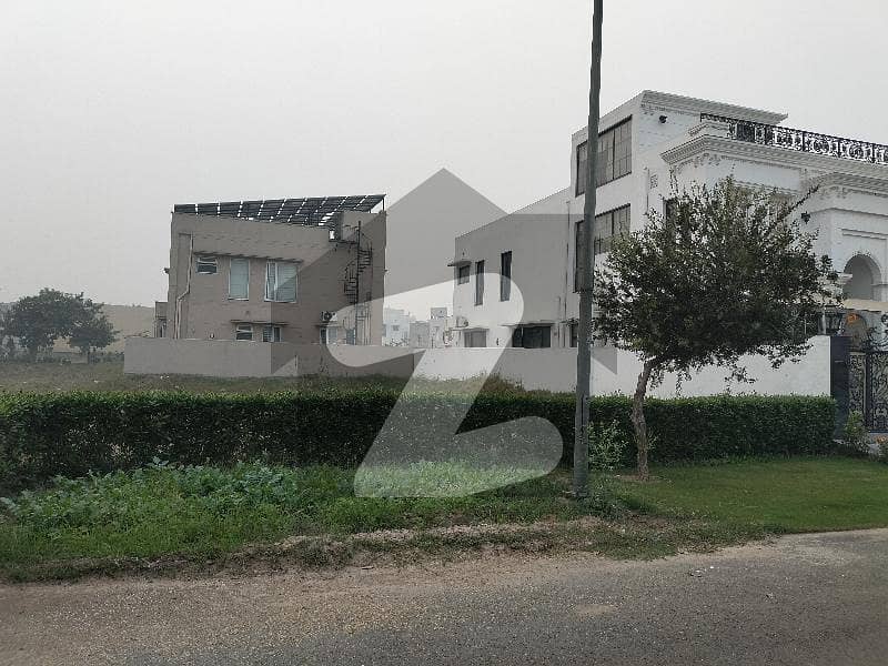 بریج کالونی کینٹ,لاہور میں 1 کنال رہائشی پلاٹ 9.0 کروڑ میں برائے فروخت۔ بریج کالونی کینٹ,لاہور میں 1 کنال رہائشی پلاٹ 9.0 کروڑ میں برائے فروخت۔