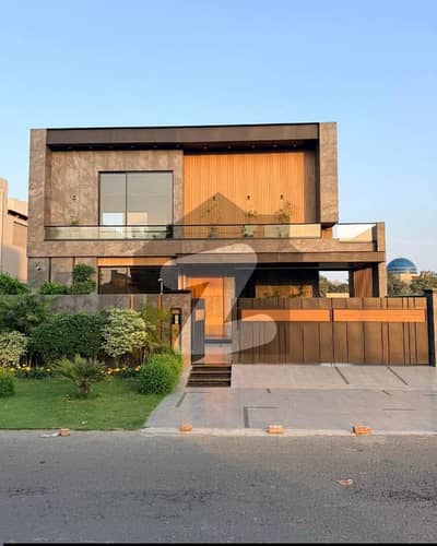 ڈی ایچ اے فیز 6 ڈیفنس (ڈی ایچ اے),لاہور میں 5 کمروں کا 1 کنال مکان 3.1 لاکھ میں کرایہ پر دستیاب ہے۔