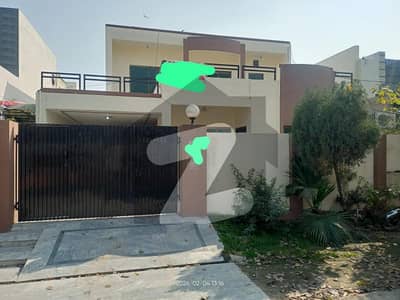 10 Marla Modern House For Sale in Dha Phase 1