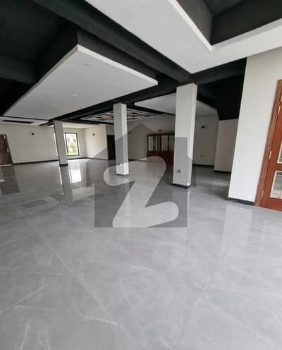 گلبرگ گرینز گلبرگ,اسلام آباد میں 1 کمرے کا 5 مرلہ دفتر 90.0 ہزار میں کرایہ پر دستیاب ہے۔