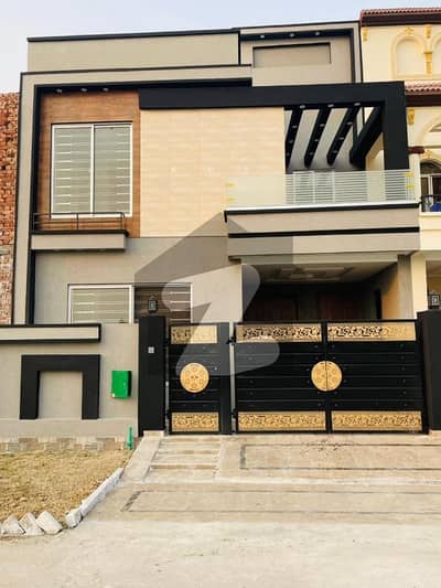 5 Marla Modern house available for sale 3 year installment payment plan with hot location near by main Bolivar hospital park DhA