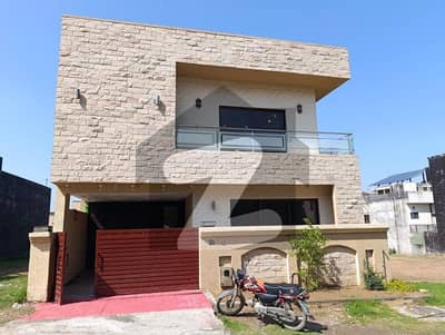 بحریہ ٹاؤن فیز 8 بحریہ ٹاؤن راولپنڈی,راولپنڈی میں 5 کمروں کا 7 مرلہ مکان 82.0 ہزار میں کرایہ پر دستیاب ہے۔