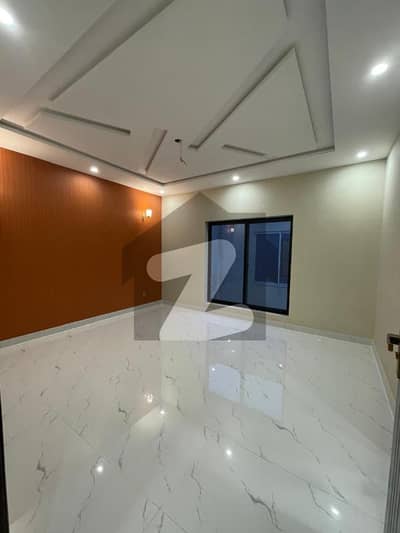 لیک سٹی - سیکٹر M7 - بلاک بی لیک سٹی ۔ سیکٹرایم ۔ 7,لیک سٹی,رائیونڈ روڈ,لاہور میں 4 کمروں کا 5 مرلہ مکان 3.0 کروڑ میں برائے فروخت۔ لیک سٹی - سیکٹر M7 - بلاک بی لیک سٹی ۔ سیکٹرایم ۔ 7,لیک سٹی,رائیونڈ روڈ,لاہور میں 4 کمروں کا 5 مرلہ مکان 3.0 کروڑ میں برائے فروخت۔